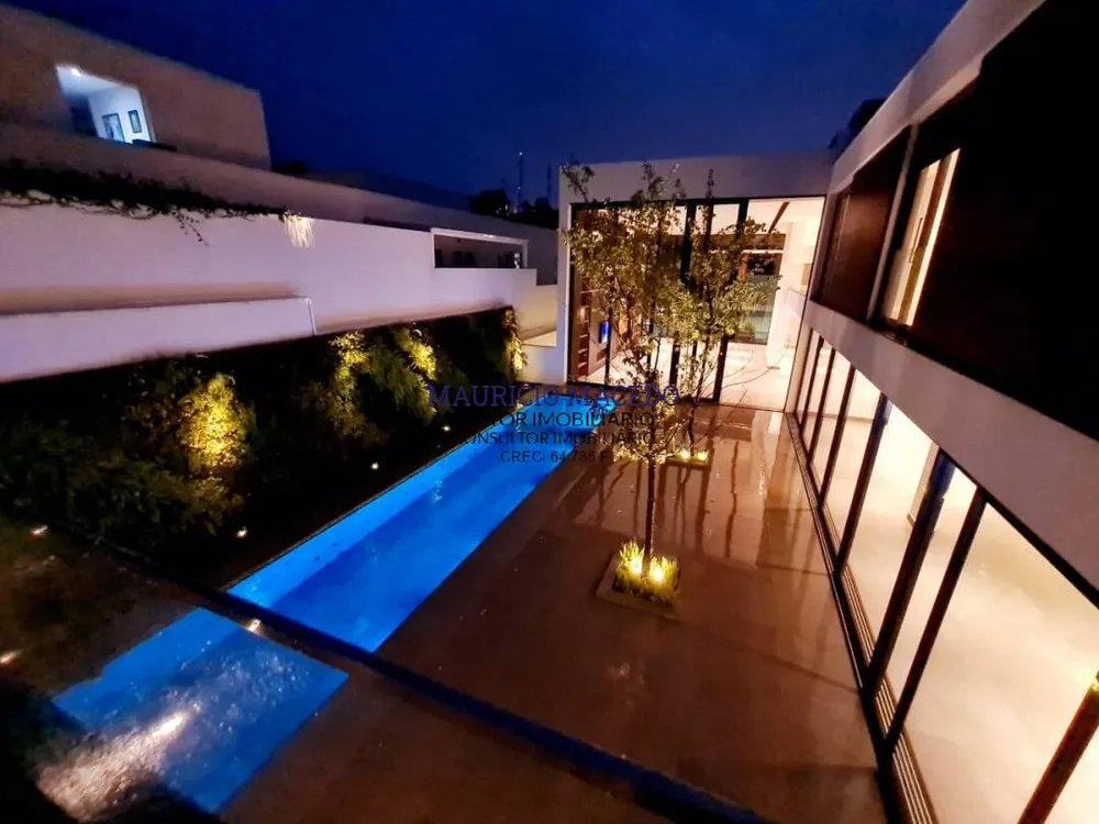 Casa, 5 quartos, 1000 m² - Foto 1