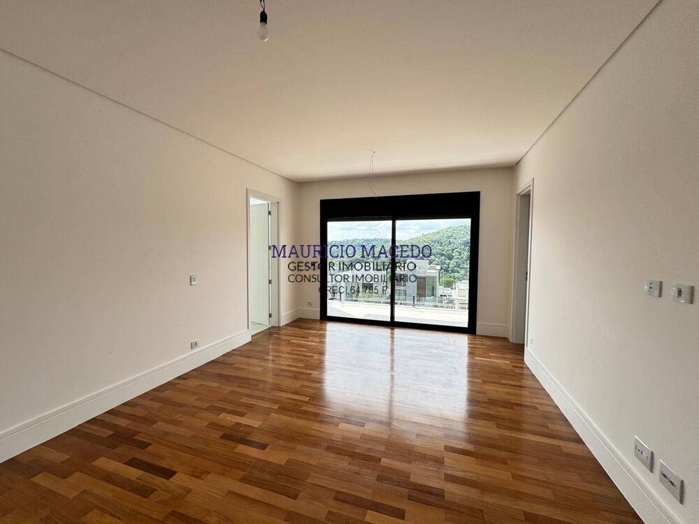 Casa, 4 quartos, 439 m² - Foto 1