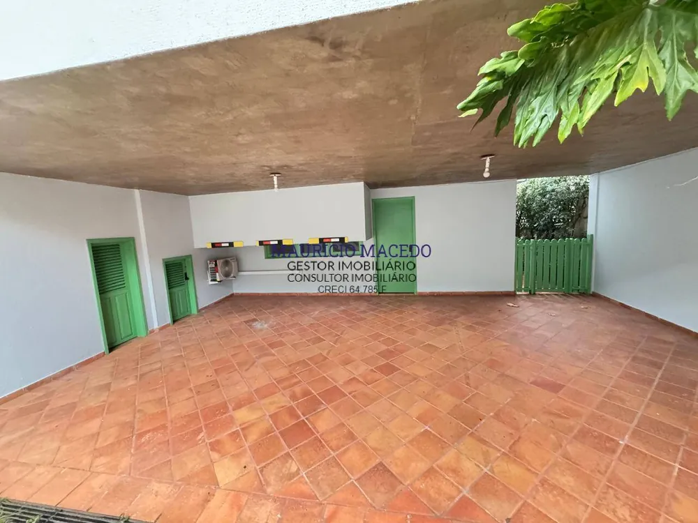 Casa, 4 quartos, 343 m² - Foto 2