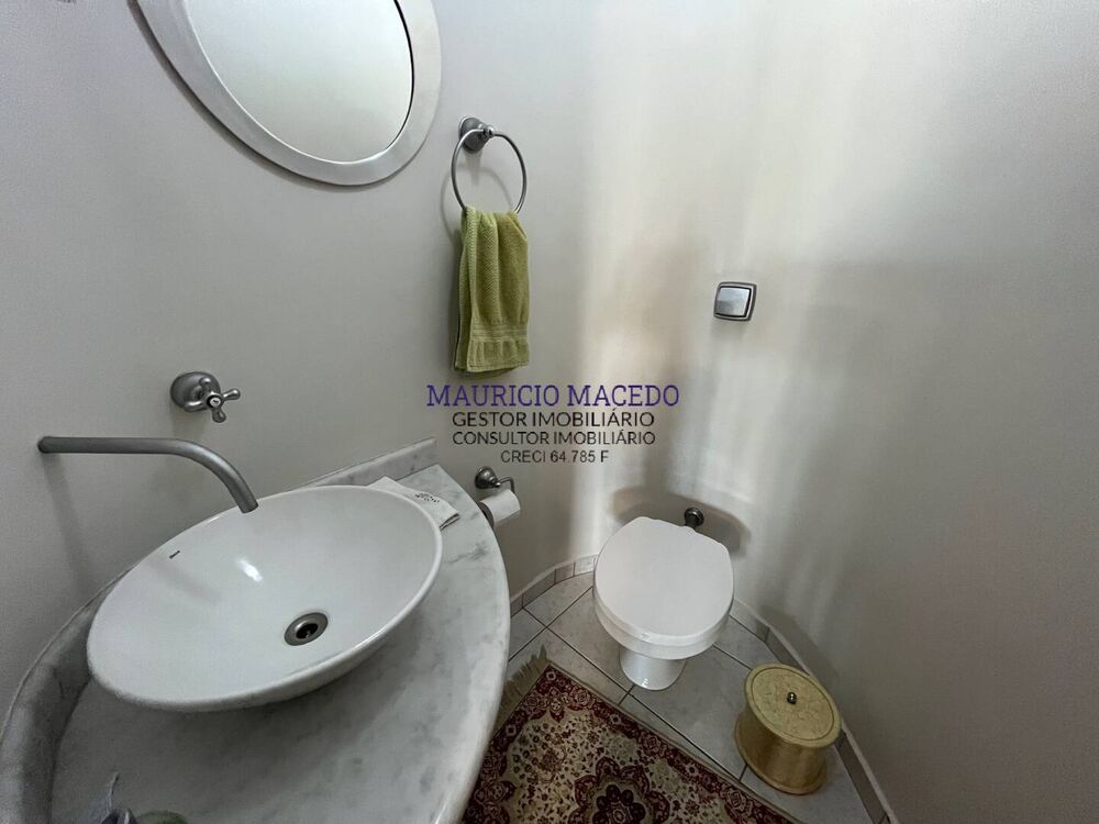 Casa à venda e aluguel com 3 quartos, 304m² - Foto 2