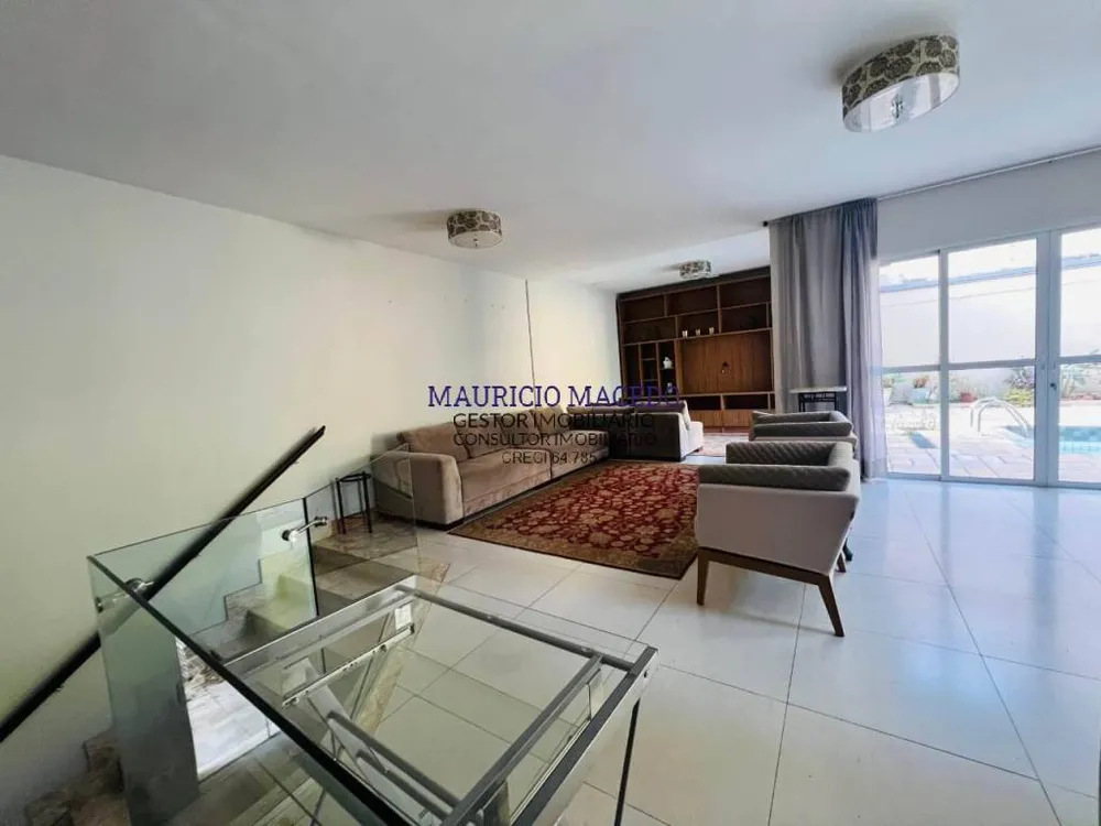 Casa, 5 quartos, 340 m² - Foto 1