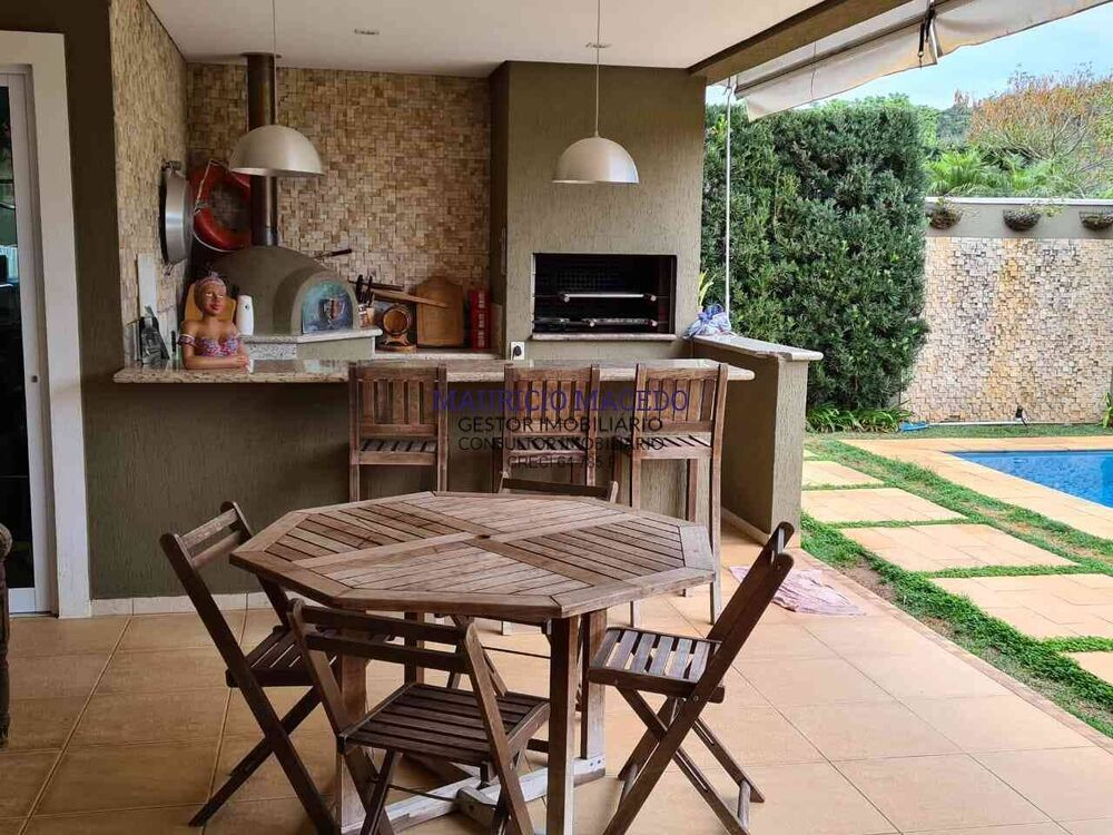 Casa, 4 quartos, 367 m² - Foto 1