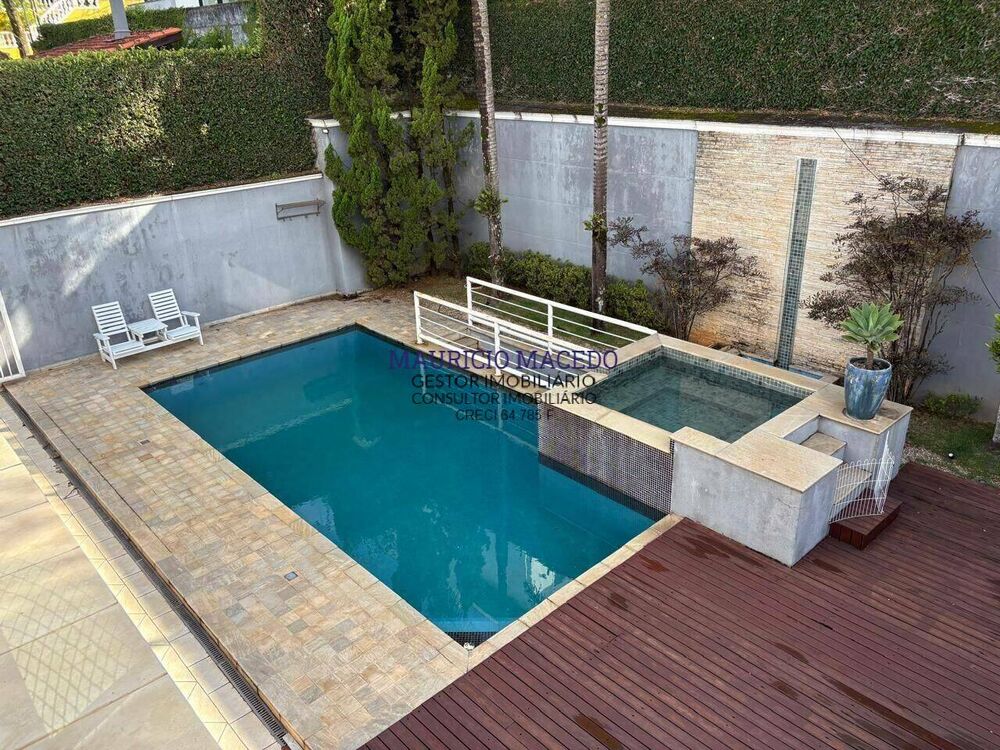 Casa, 4 quartos, 590 m² - Foto 1