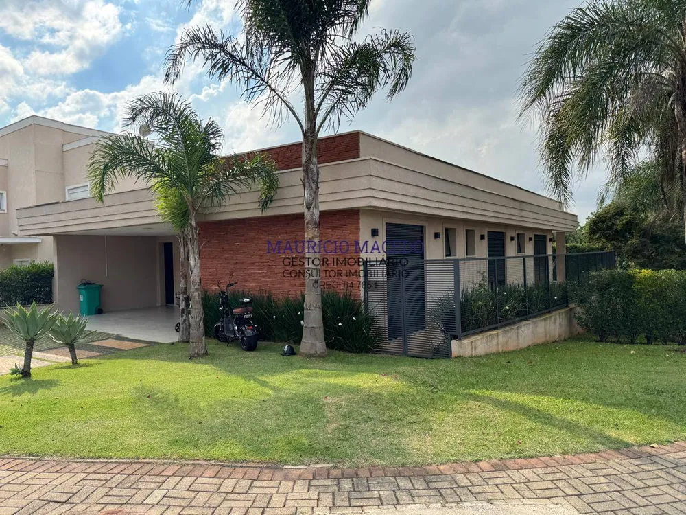 Casa, 3 quartos, 244 m² - Foto 1