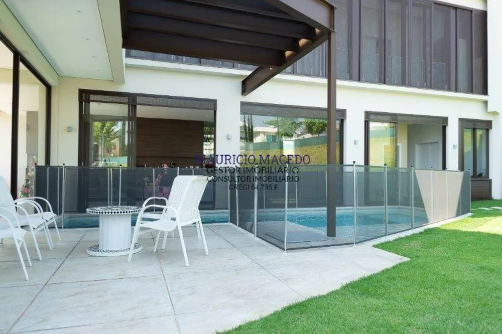 Casa à venda com 4 quartos, 440m² - Foto 1