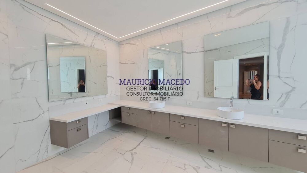Casa à venda com 4 quartos, 900m² - Foto 11