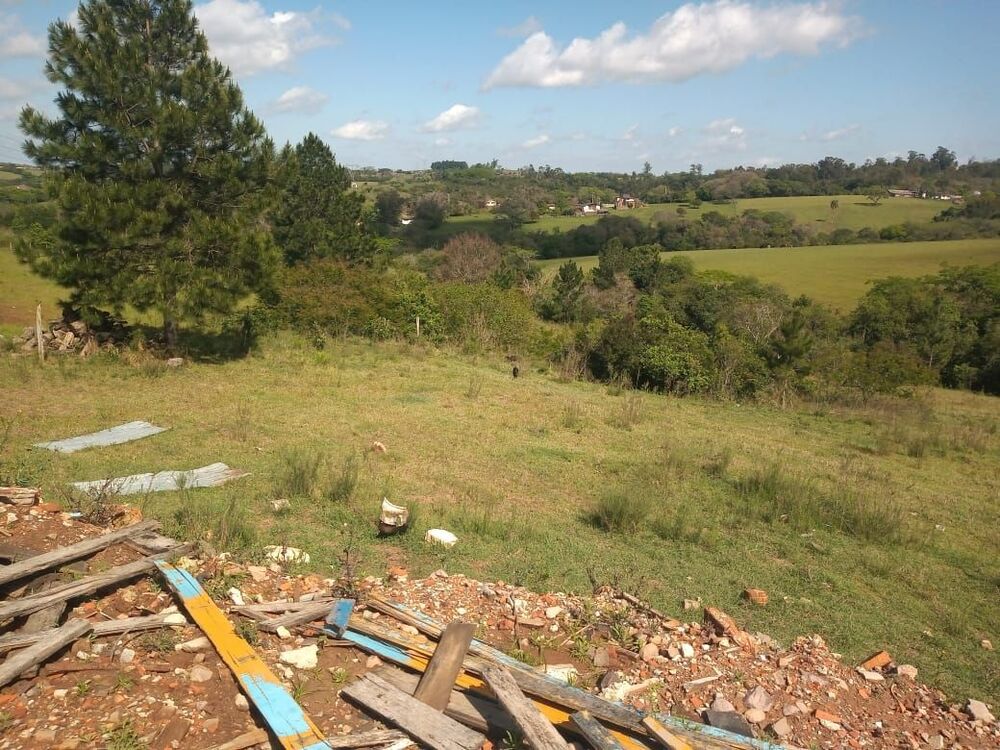 Chácara à venda com 3 quartos, 240m² - Foto 10