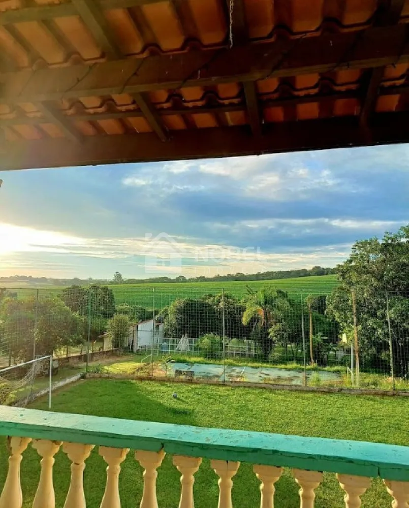 Chácara, 5 quartos, 8216 m² - Foto 1