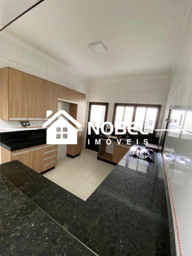 Casa à venda com 3 quartos, 250m² - Foto 20