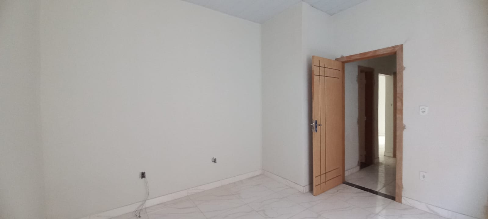 Casa à venda com 4 quartos, 180m² - Foto 3