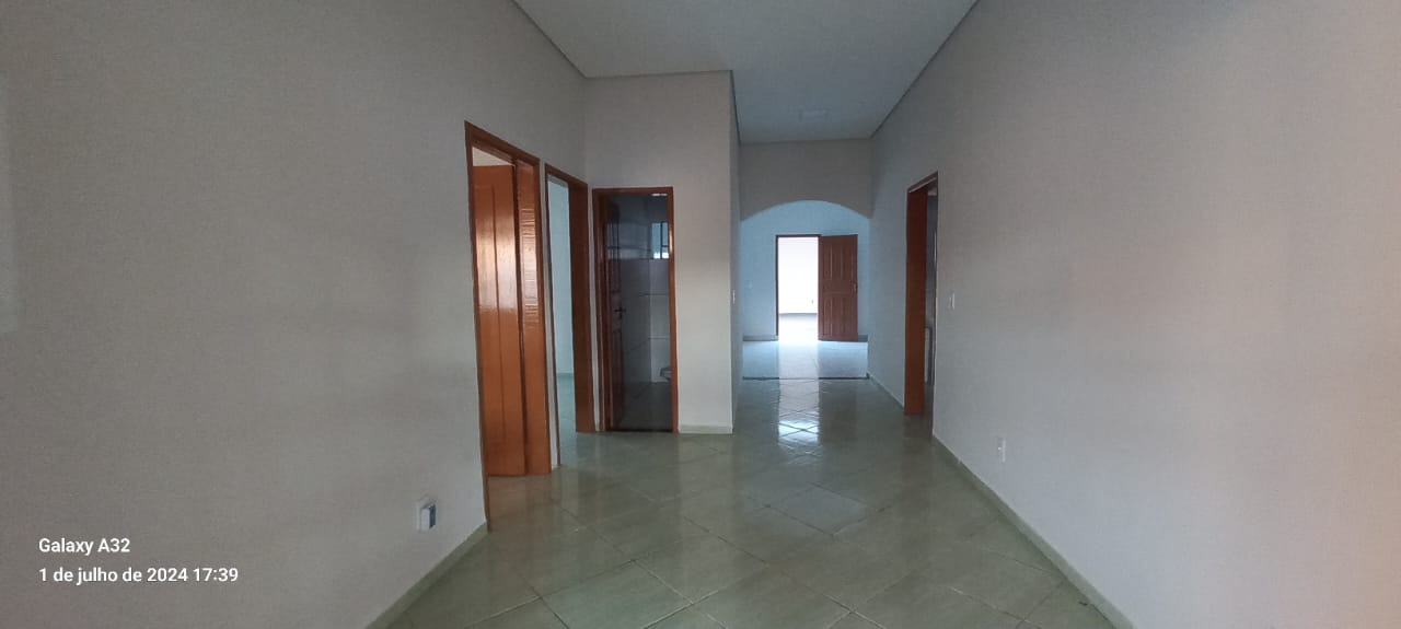 Casa à venda com 4 quartos, 138m² - Foto 13