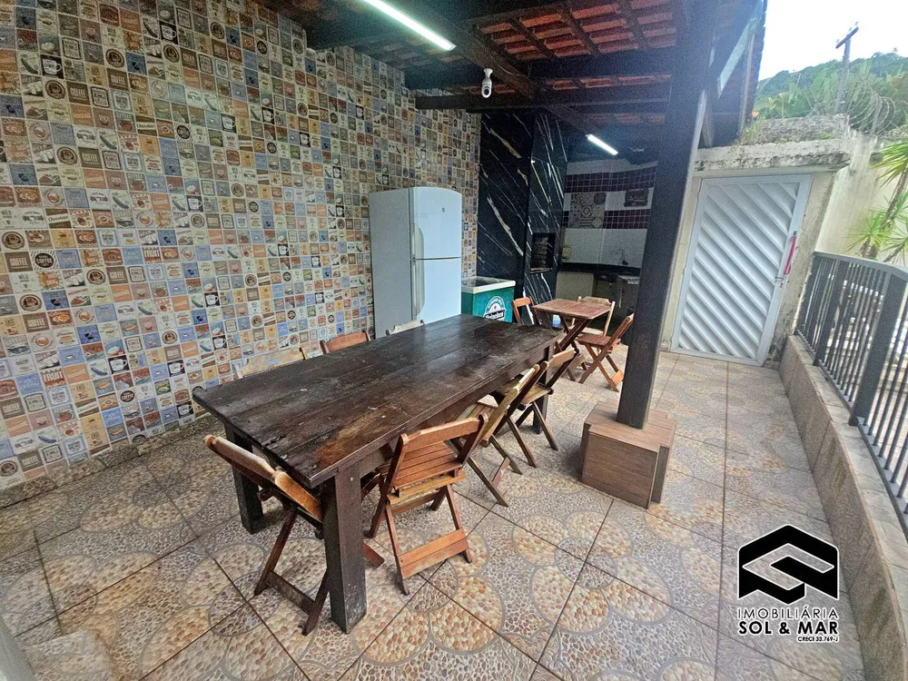 Casa, 6 quartos, 250 m² - Foto 1