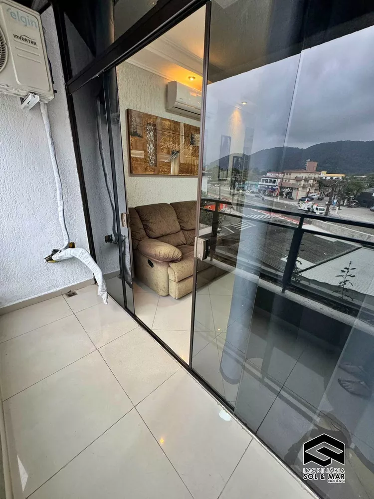 Apartamento à venda com 2 quartos, 70m² - Foto 3