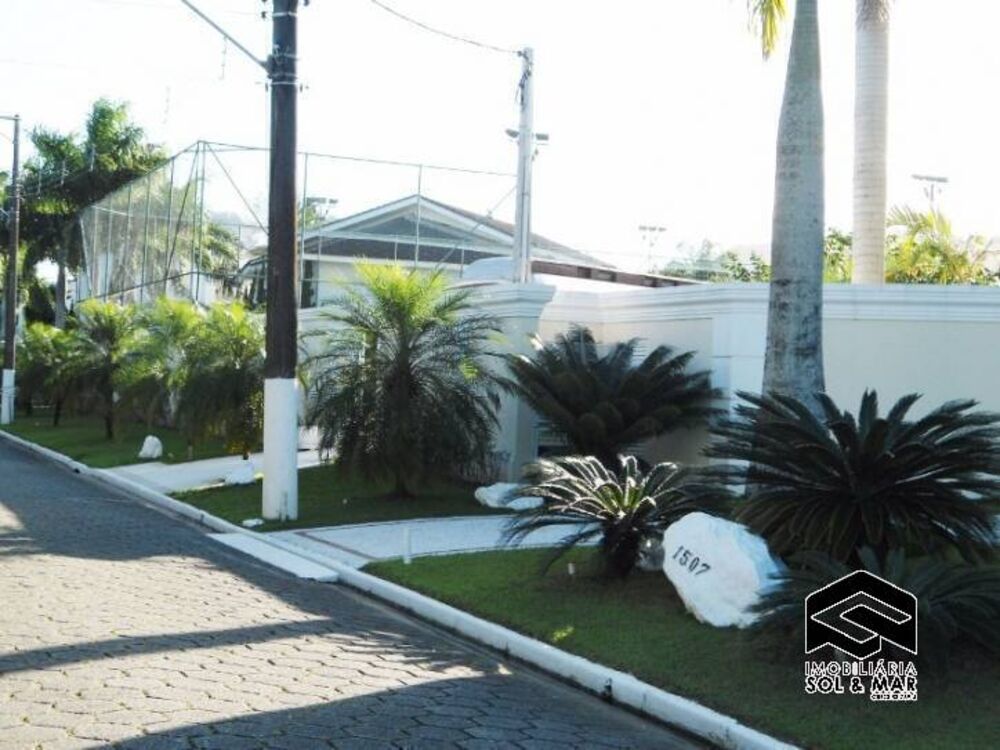 Casa à venda com 8 quartos, 980m² - Foto 1