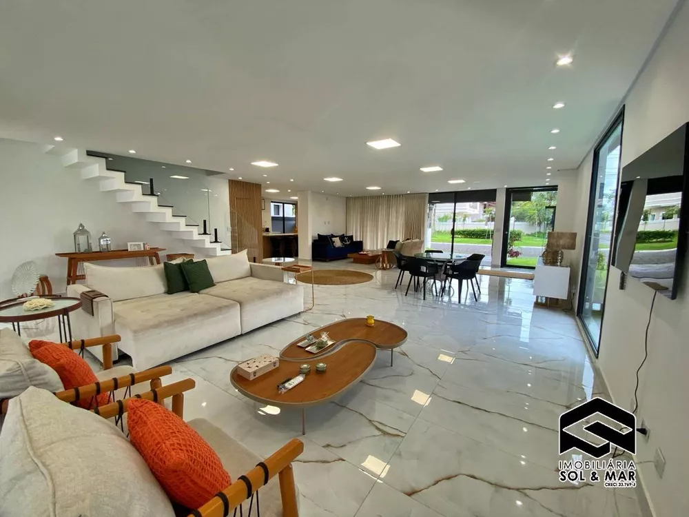 Casa à venda e aluguel com 5 quartos, 270m² - Foto 1