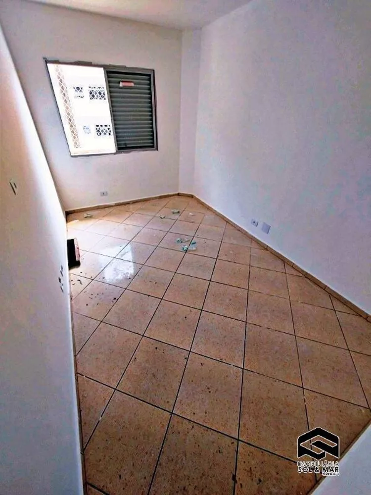 Apartamento à venda com 3 quartos, 80m² - Foto 2