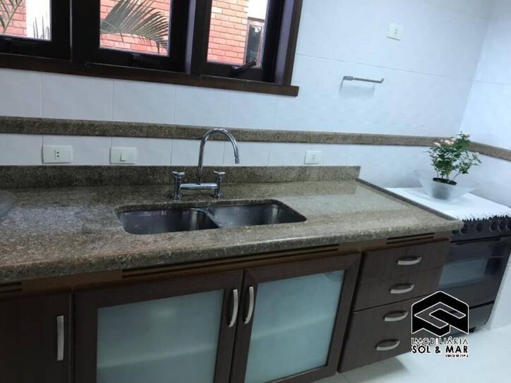 Casa à venda com 5 quartos, 300m² - Foto 7