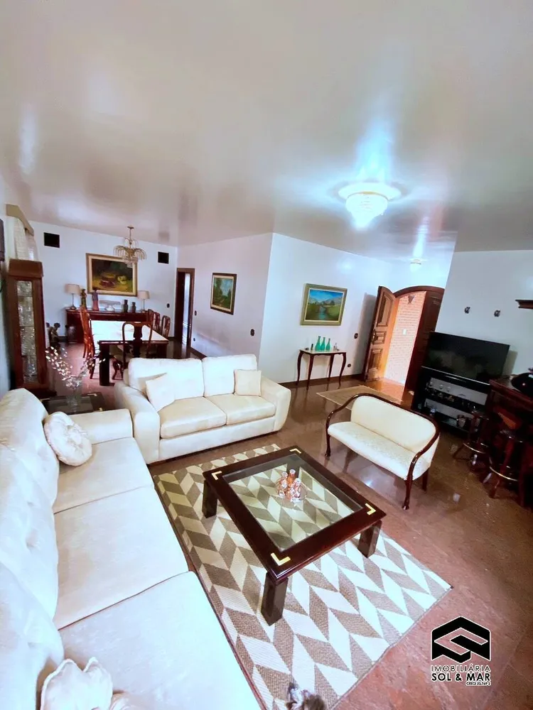 Casa, 3 quartos, 245 m² - Foto 1
