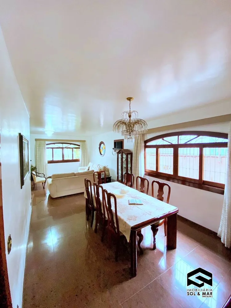 Casa, 3 quartos, 245 m² - Foto 3