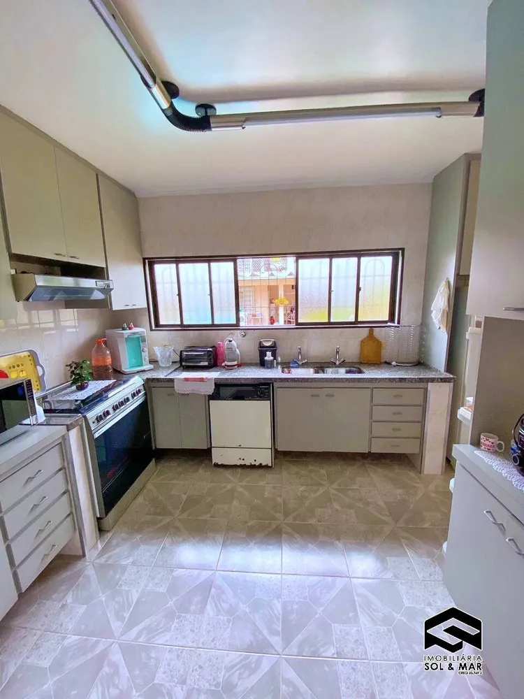 Casa, 3 quartos, 245 m² - Foto 13