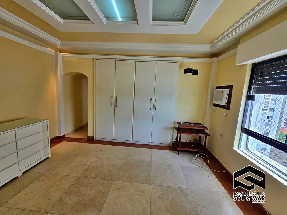 Apartamento, 4 quartos, 218 m² - Foto 1