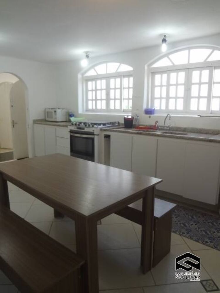 Casa à venda com 4 quartos, 300m² - Foto 4
