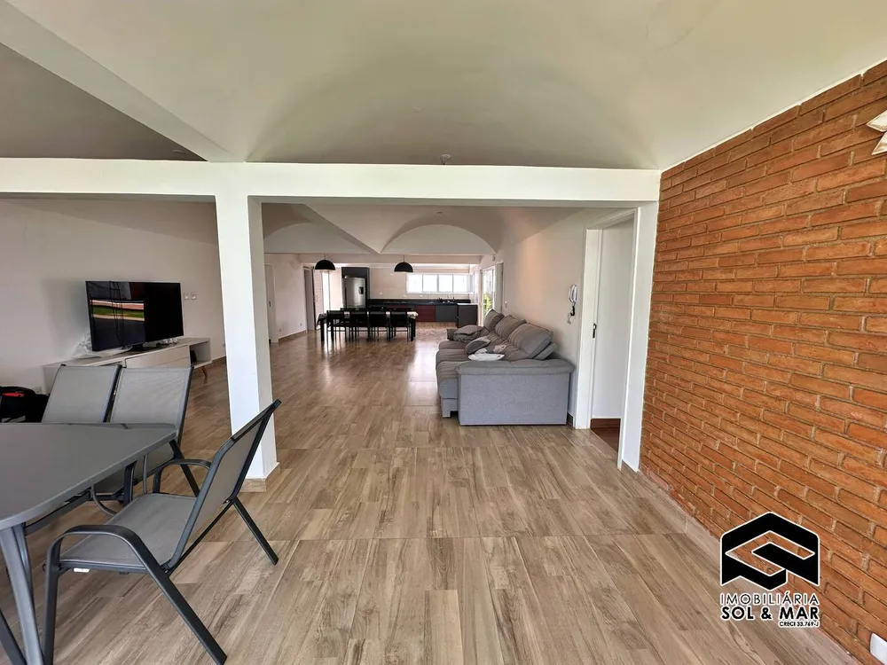 Casa, 4 quartos, 208 m² - Foto 1