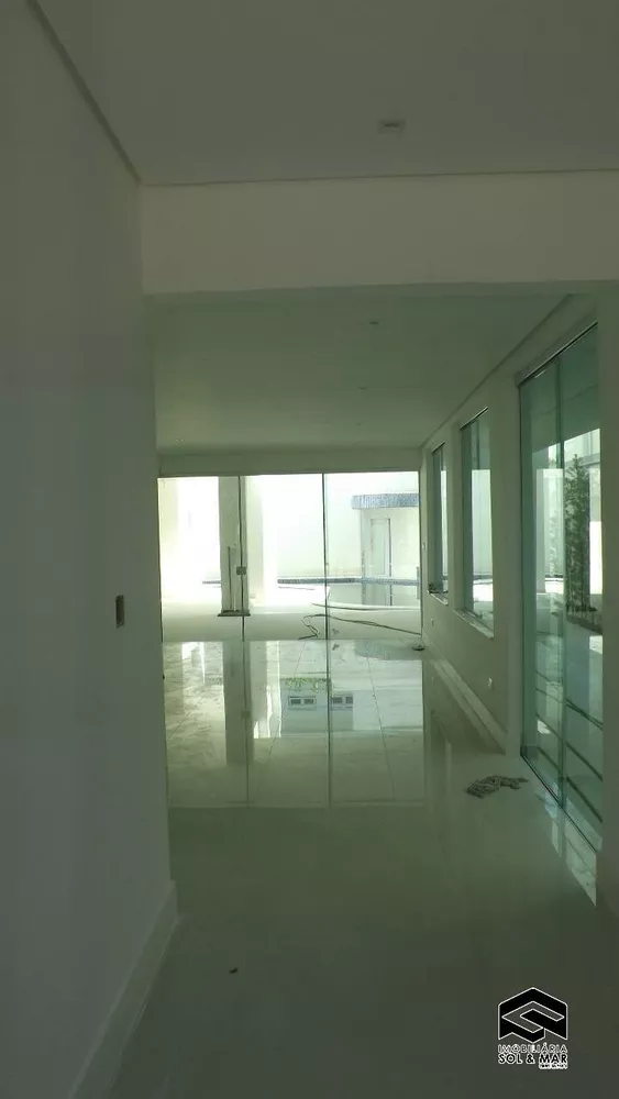 Casa à venda com 7 quartos, 598m² - Foto 4