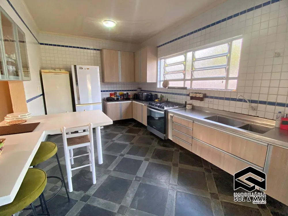 Casa, 4 quartos, 189 m² - Foto 1