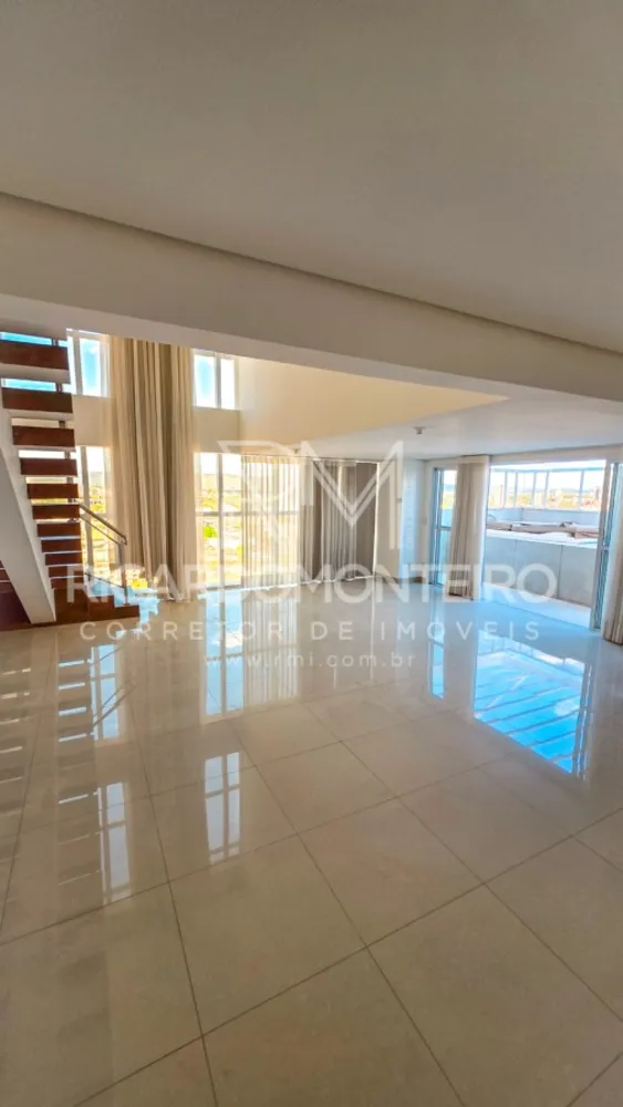 Cobertura, 3 quartos, 179 m² - Foto 2