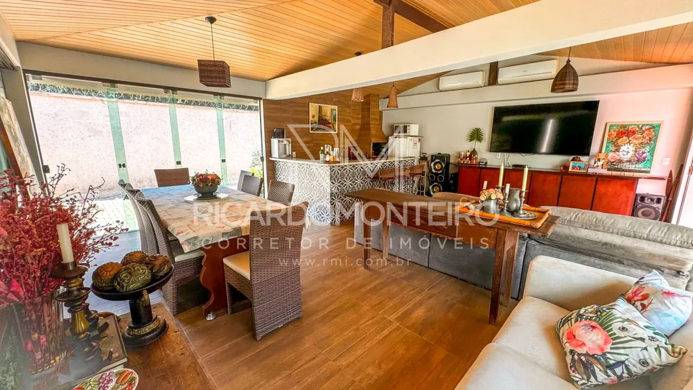 Casa, 4 quartos, 268 m² - Foto 1
