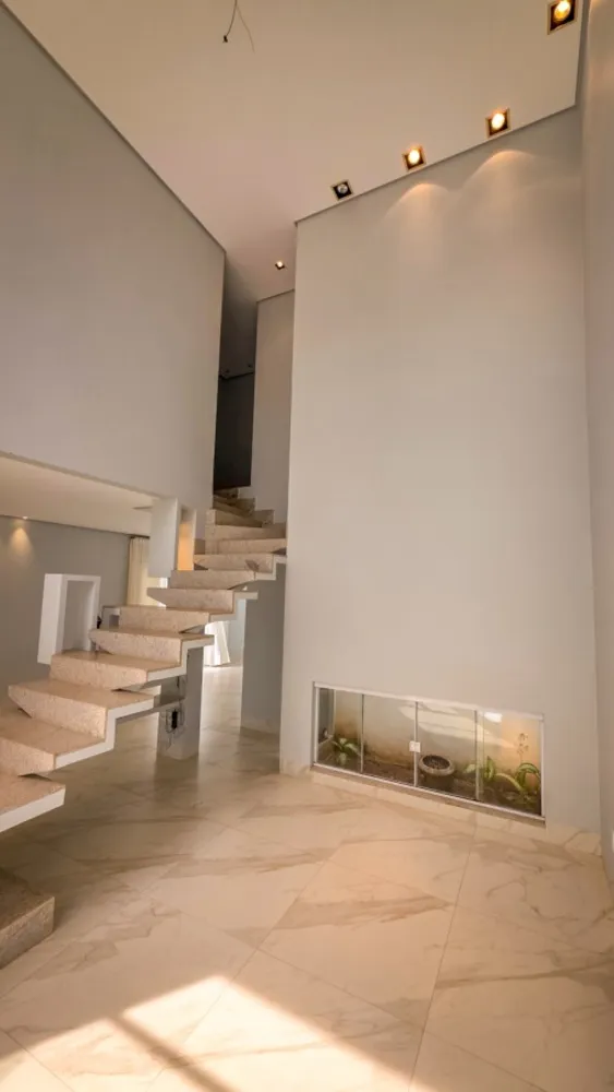 Casa, 5 quartos, 230 m² - Foto 2