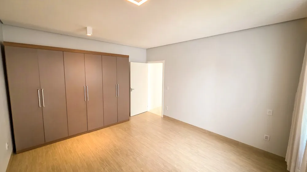 Casa, 5 quartos, 230 m² - Foto 9