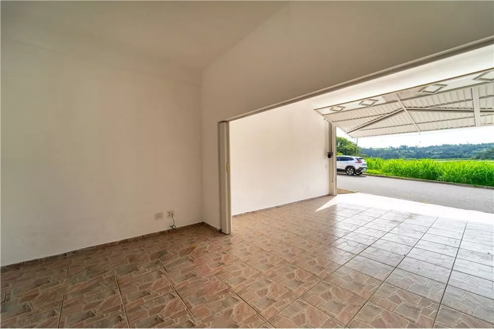 Casa à venda com 2 quartos, 164m² - Foto 1