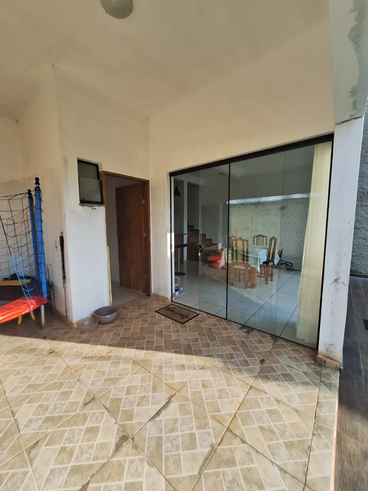 Casa à venda com 3 quartos, 193m² - Foto 8