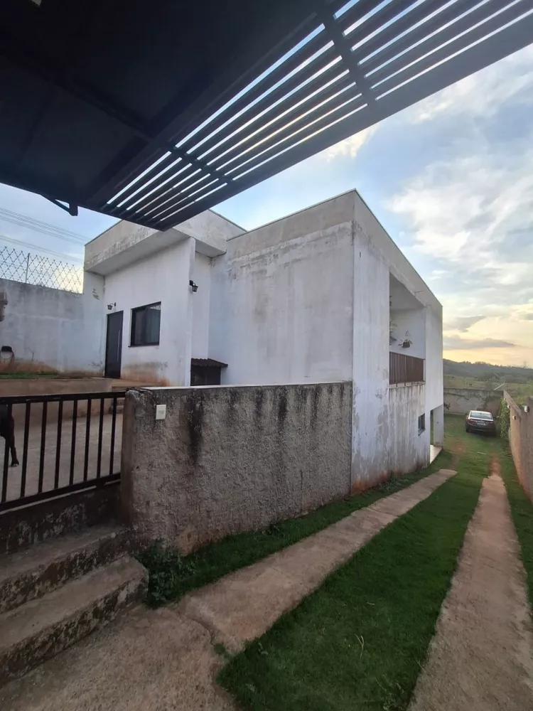 Casa à venda com 3 quartos, 193m² - Foto 2