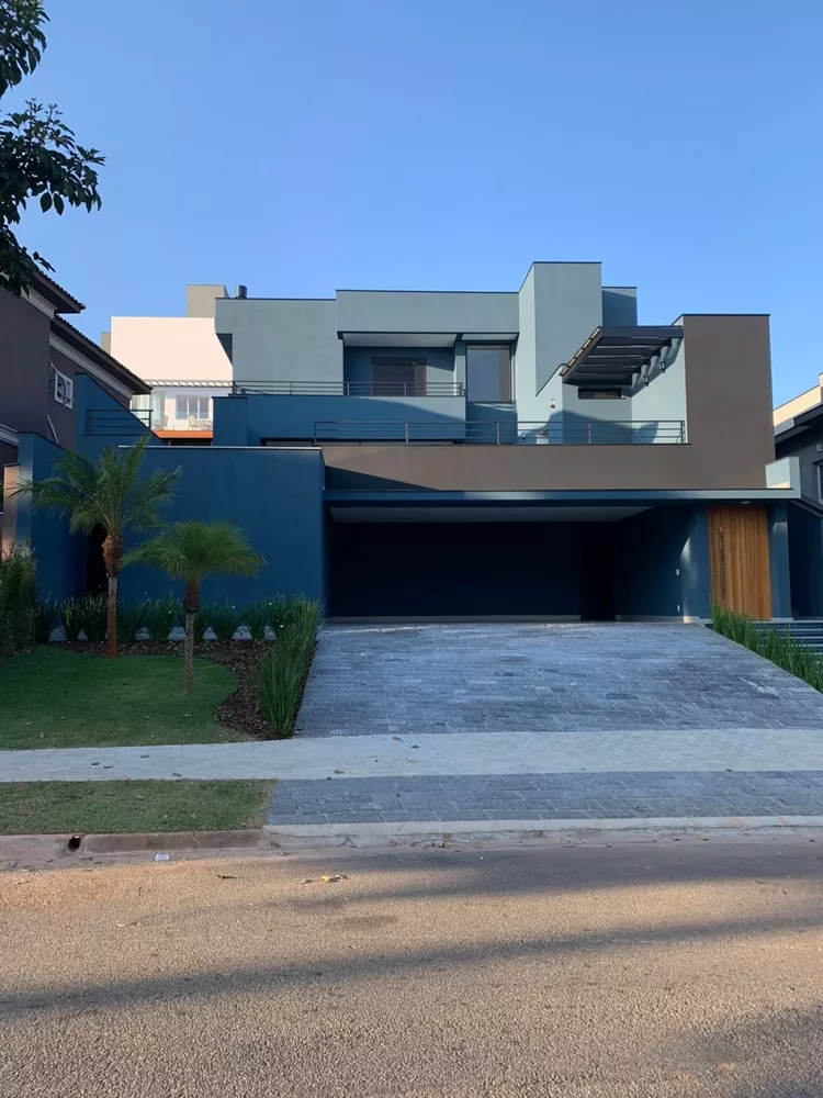 Casa de Condomínio à venda com 4 quartos, 389m² - Foto 1