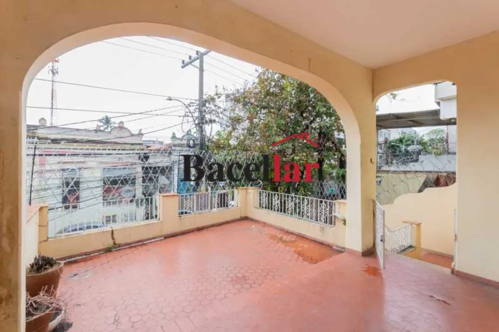 Casa, 5 quartos, 271 m² - Foto 2