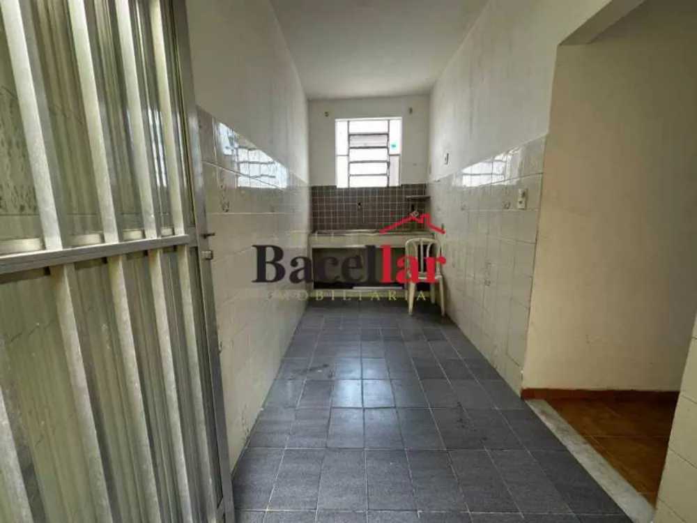 Casa, 4 quartos, 304 m² - Foto 1
