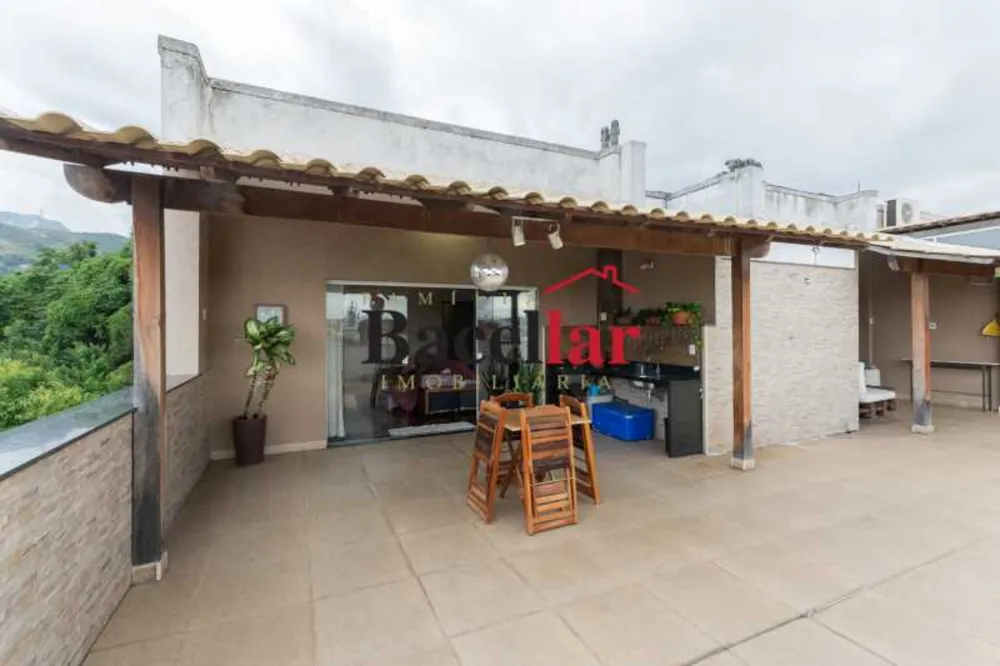 Cobertura, 3 quartos, 243 m² - Foto 3