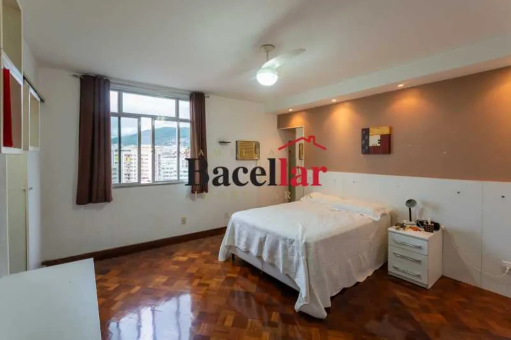 Cobertura, 3 quartos, 243 m² - Foto 10