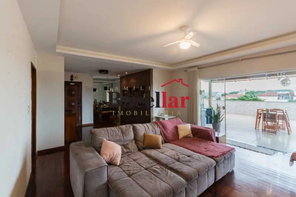 Cobertura, 3 quartos, 243 m² - Foto 4