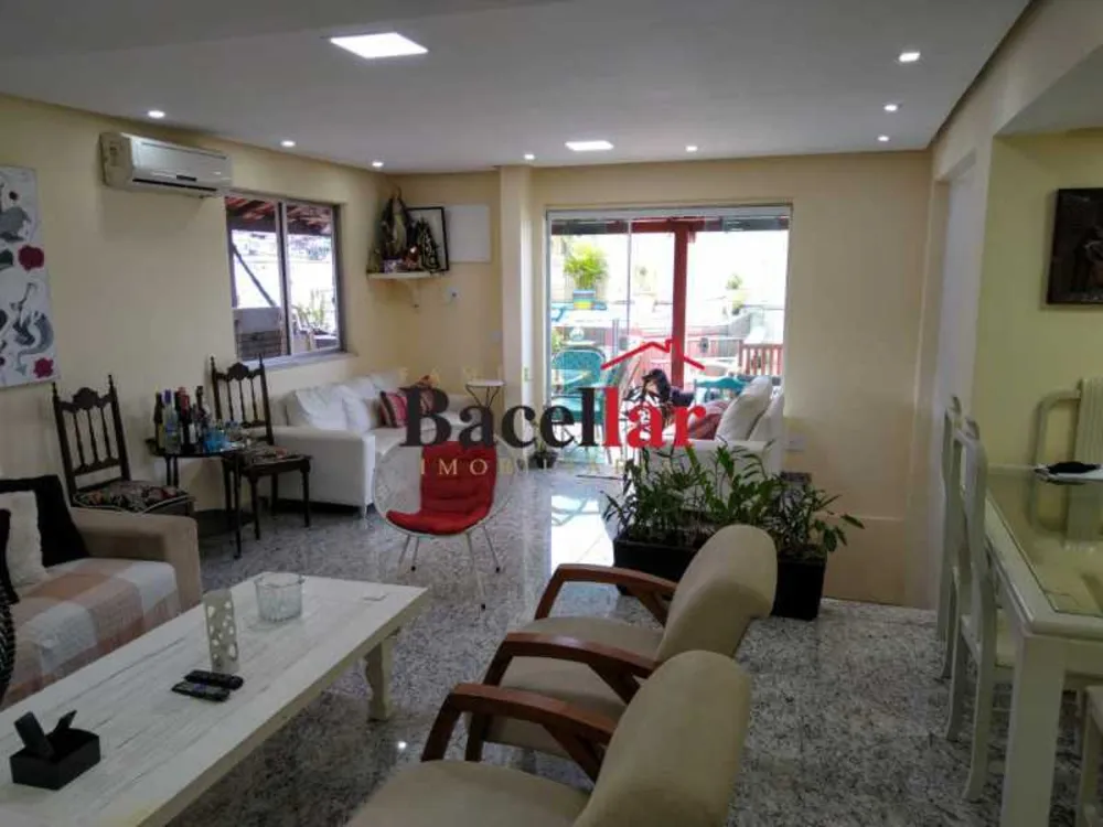 Cobertura, 3 quartos, 250 m² - Foto 1