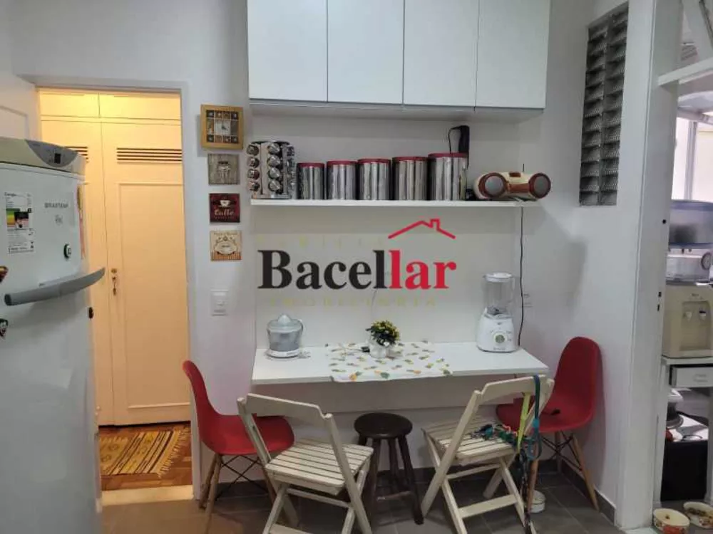 Apartamento, 3 quartos, 140 m² - Foto 2