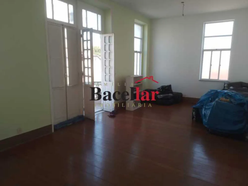 Casa, 4 quartos, 185 m² - Foto 1