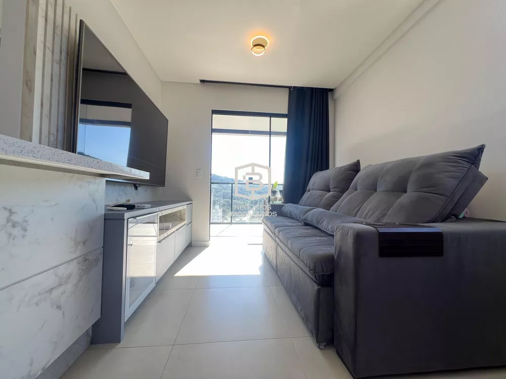 Apartamento à venda com 2 quartos, 70m² - Foto 5