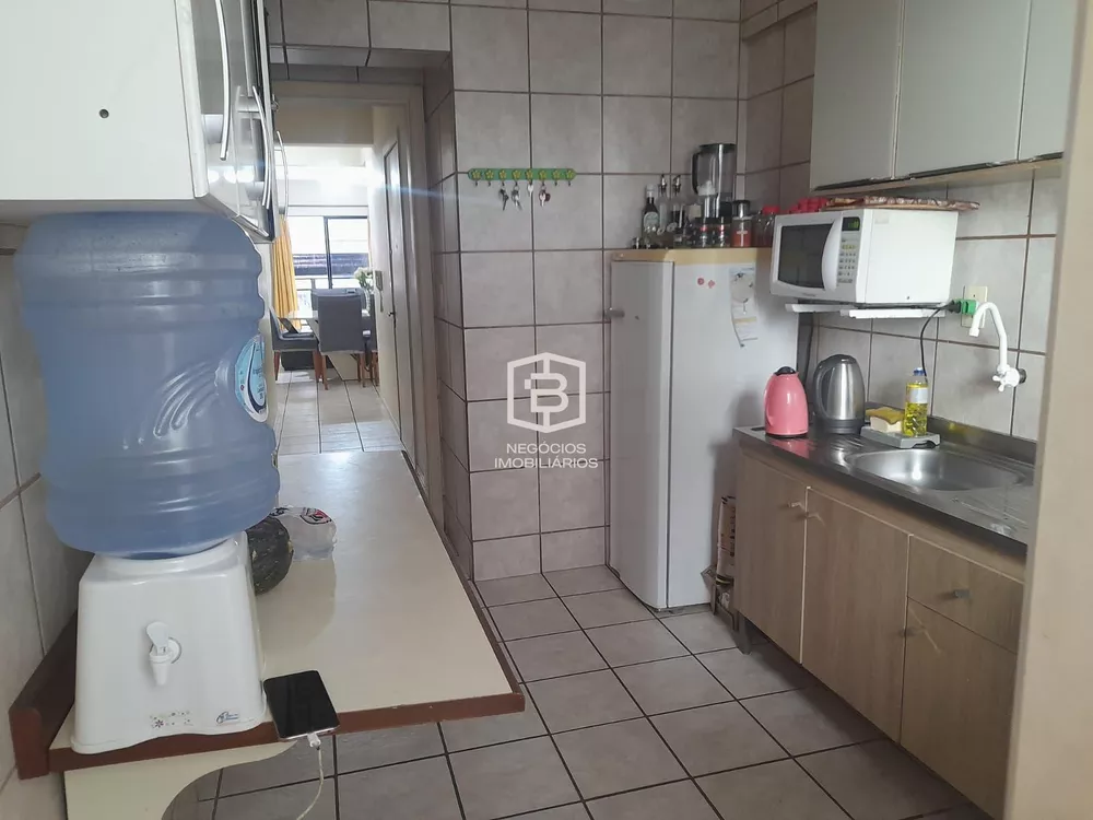 Apartamento à venda com 3 quartos, 127m² - Foto 6