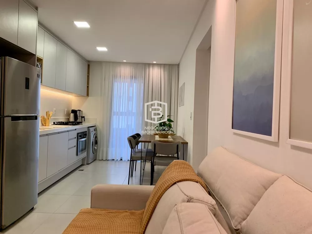 Apartamento à venda com 2 quartos, 60m² - Foto 1