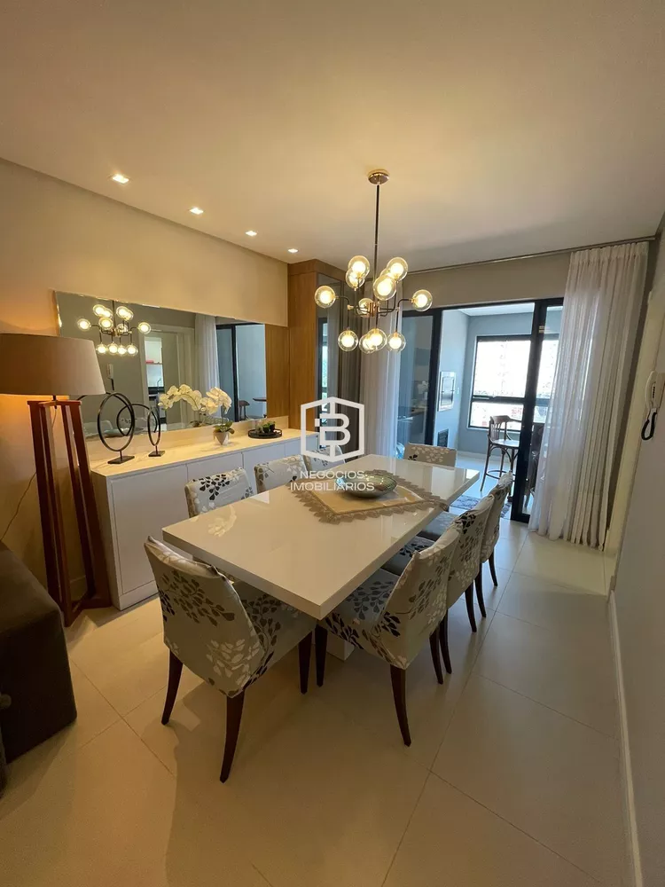 Apartamento à venda com 3 quartos, 124m² - Foto 2