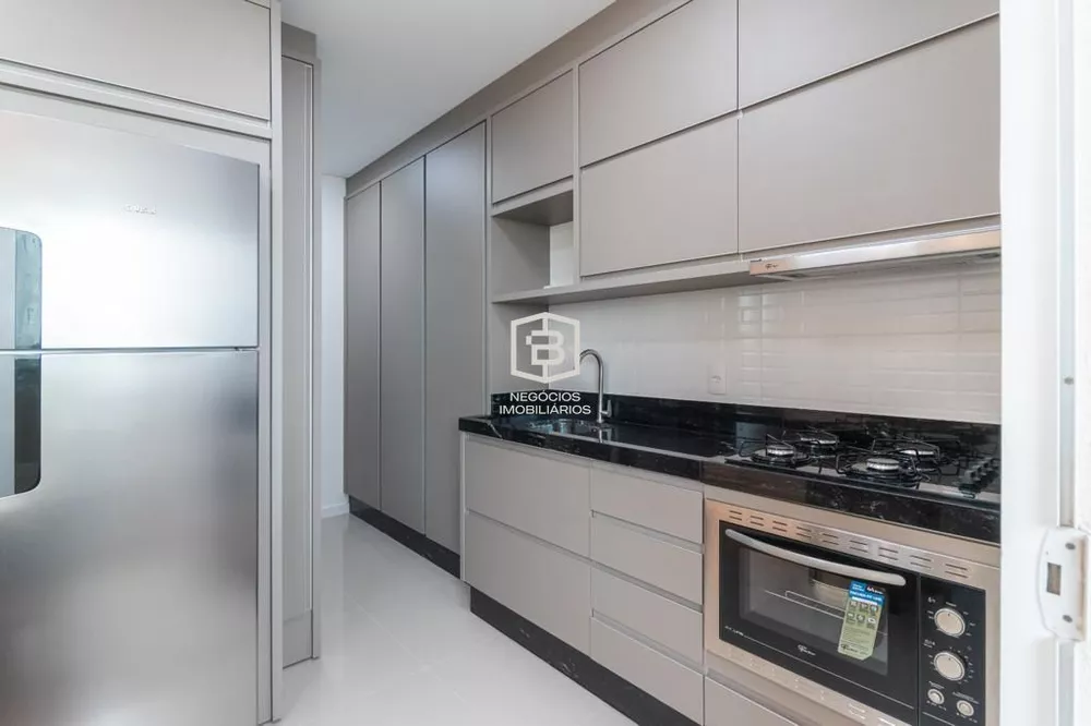 Apartamento à venda com 2 quartos, 69m² - Foto 3